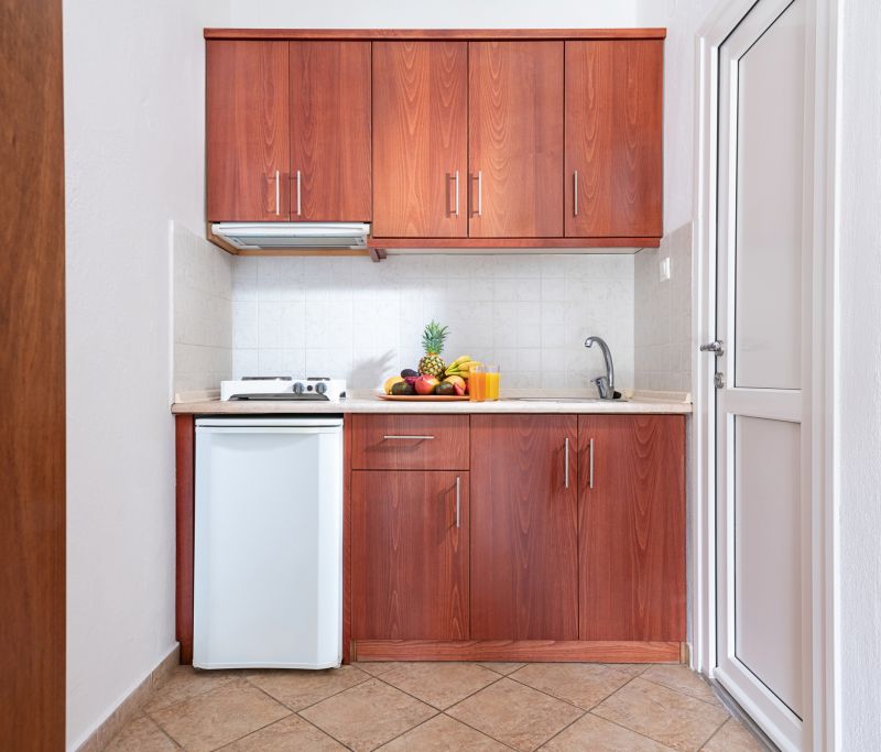 Kitchen Cupboards Refinishing